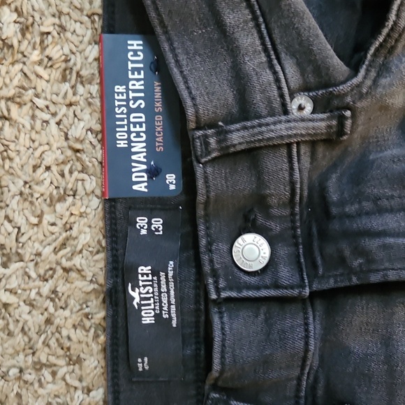 NWT HOLLISTER advanced stretch - Picture 3 of 5